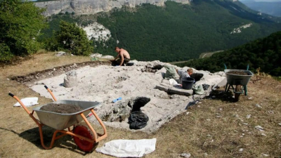 Археологи в Крыму обнаружили уникальный могильник первого века до нашей эры