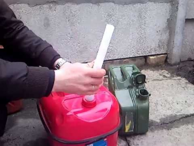 В Феодосии разоблачили бензинового мошенника, ему грозит срок