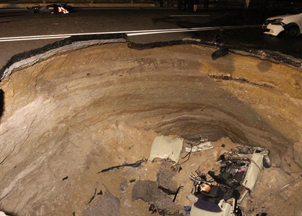 Дорожники не уложились в сроки, отведенные для ремонта трассы у Симферополя