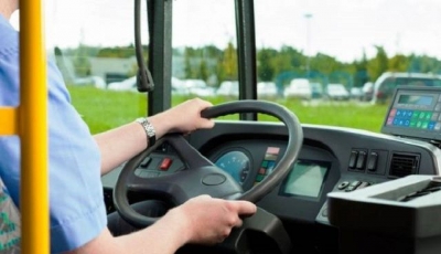 В Севастополе полицейский остановил автобус, водитель которого потерял сознание