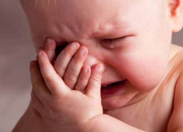 Мать оставила годовалого малыша одного на сутки