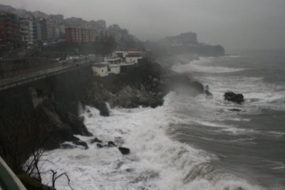 На переправе в Керчи в очереди стоит 900 грузовиков