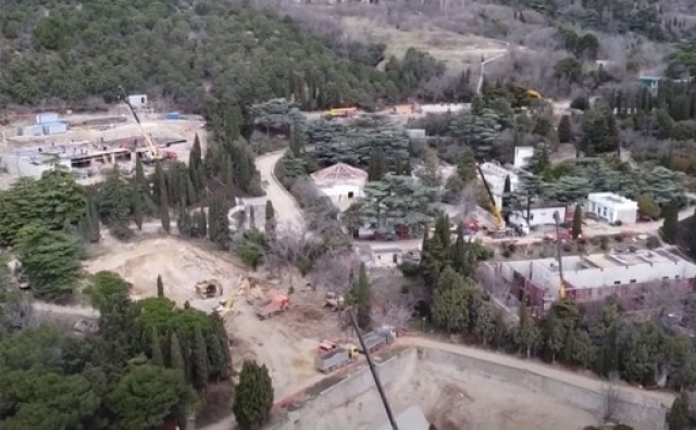 Скандал вокруг застройки Форосского парка набирает обороты (фото, видео)