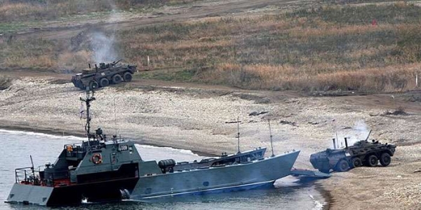 Очередные военные учения РФ в Крыму