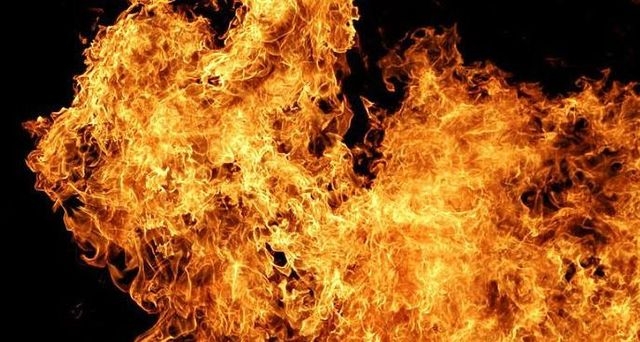 В Красногвардейском районе сгорела квартира в 5-этажном доме (видео)