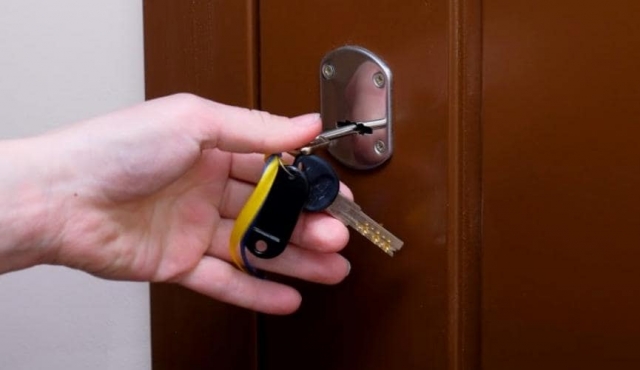 Дело о покупке квартиры для сироты по завышенной стоимости направлено в суд