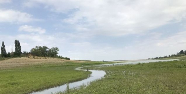 Река Биюк-Карасу этим летом превратилась в ручей