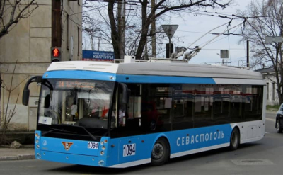 В Севастополе сотрудникам транспортного предприятия уменьшают зарплаты