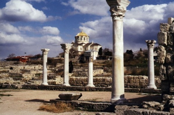 Российские власти хотят регулировать крымскую сферу культуры