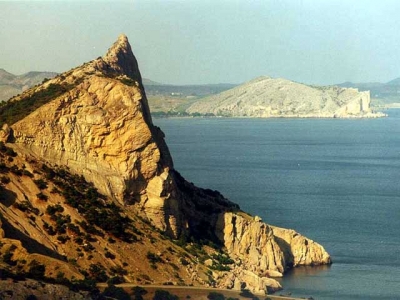 Мужчине &quot;помогли&quot; упасть со скалы?