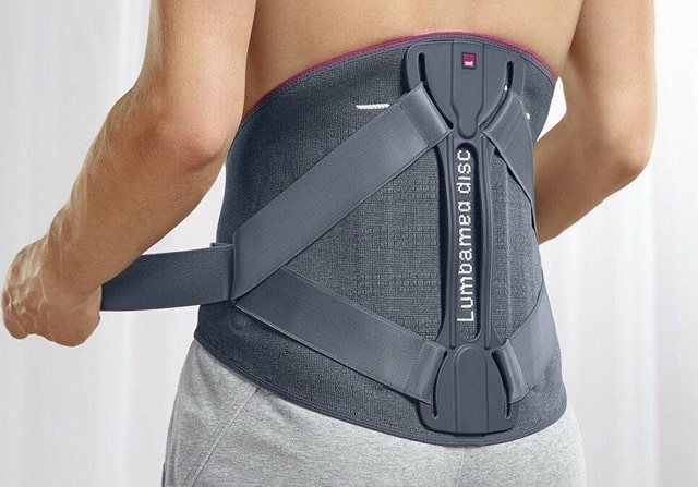 Как выбрать и правильно использовать компрессионный бандаж для поддержания позвоночника