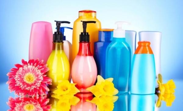 Какой шампунь лучше для жирных волос у корней и сухих на кончиках?