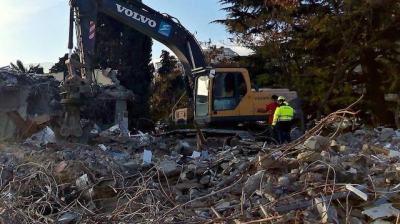 Cкандальный детский спортзал в Солнечной Долине сносят