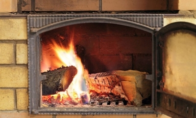 Годовалый ребенок устроил пожар и едва не погиб в огне