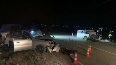 Смертельное ДТП у села Ленское: водитель погиб, трое человек, в том числе, дети - ранены