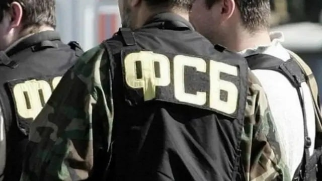 Российские силовики в Крыму преследуют бывших правоохранителей Украины