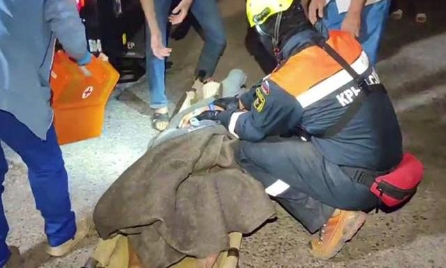 Под Судаком автомобиль «Mercedes» упал в 75-метровую балку