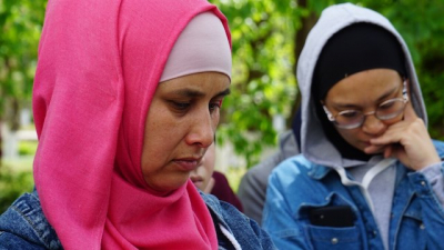 Жена Наби Рахимова, убитого вовремя обыска в собственном доме, вырвалась из России