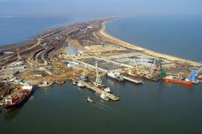 В портах Керчи стали переправлять автобусы