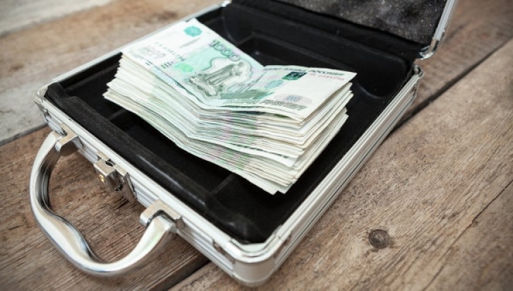 Дело «о шубах и взятке таможенника» передано в Севастопольский суд