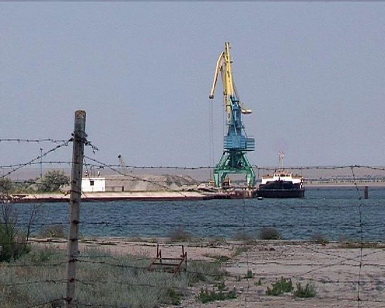 Жители Мирного не в силах спасти озеро Донузлав от гибели