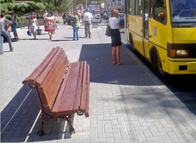 Неудачные скамейки