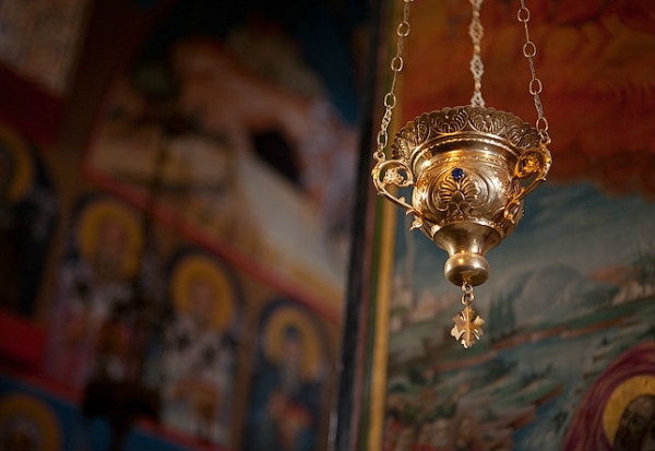 В Крыму пытаются спасти летний сезон молитвой