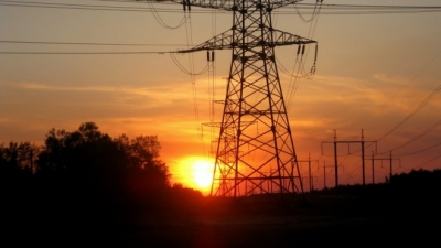 От энергосистемы Украины Крым не отключили, но тарифы для него повысили