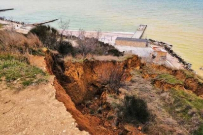 В Севастополе рассказали о действующих оползнях