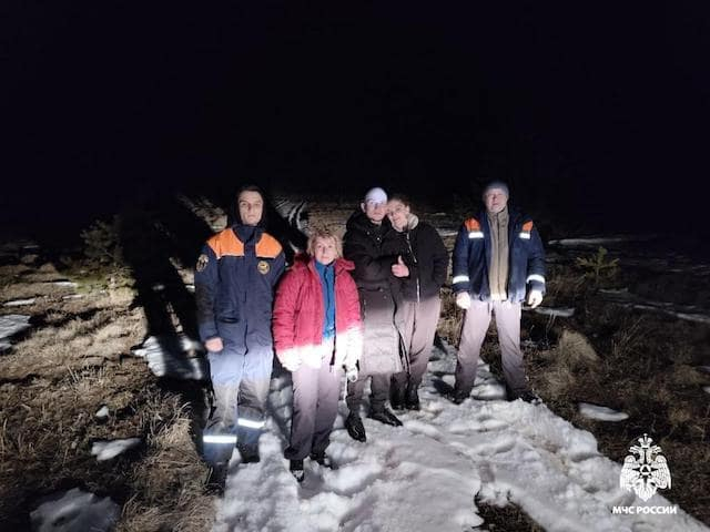 В один день спасатели Крыма помогли четверым туристам спуститься с гор