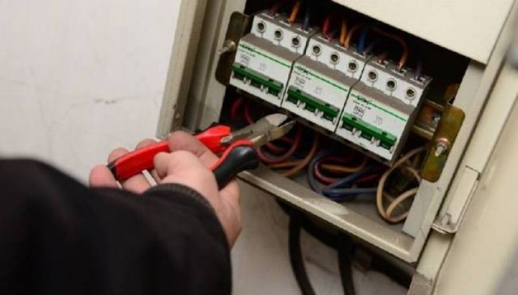 «Крымэнерго» предупредило агрессивных абонентов об ответственности за нападения на своих сотрудников