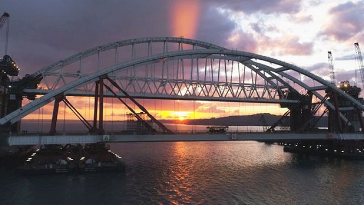 Крымчане возлагают большие надежды на мост (видео)