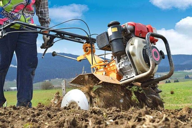 Бензиновый мотор на мотоблок или дизельный — особенности, преимущества и лучшие модели