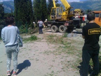 Субботняя трагедия в Массандре унесла жизнь мамы и маленького ребенка