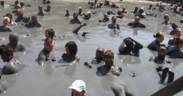 Работы на строительстве набережной в г. Саки идут по графику