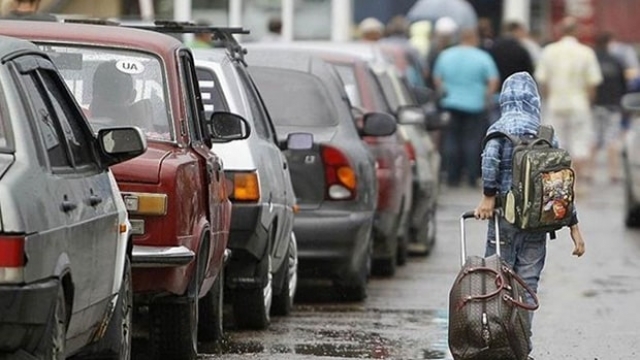 Изменились правила выезда детей до 16-ти лет из Крыма на материковую Украину