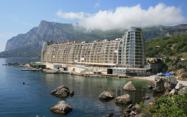 В Севастополе готовы судиться с Павлом Лебедевым по поводу строительства в урочище Ласпи