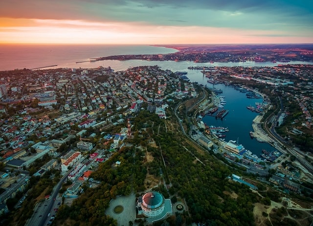 Какие места посетить в Севастополе: примеры и особенности