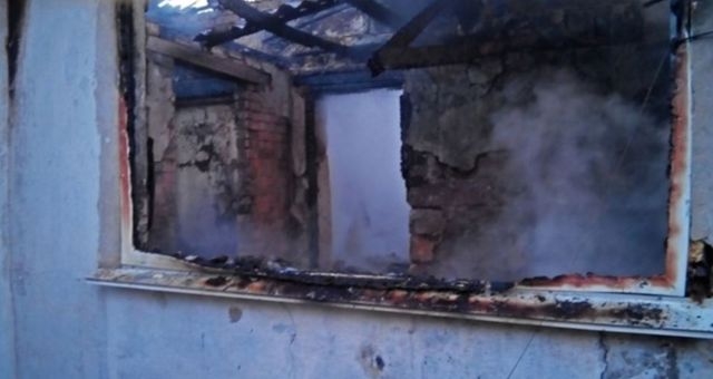 Два человека погибли во время пожара в Кировском районе