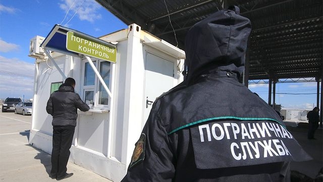 С сегодняшнего дня ограничен пропуск граждан в Крым со стороны Херсонской области