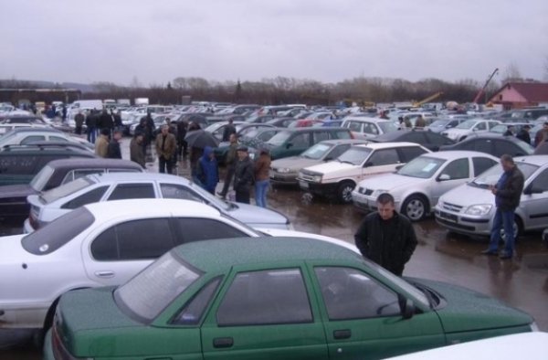 Жертвы сами отдавали мошеннику документы и ключи от авто