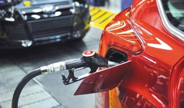 Почти половина АЗС в Крыму продает некачественное топливо