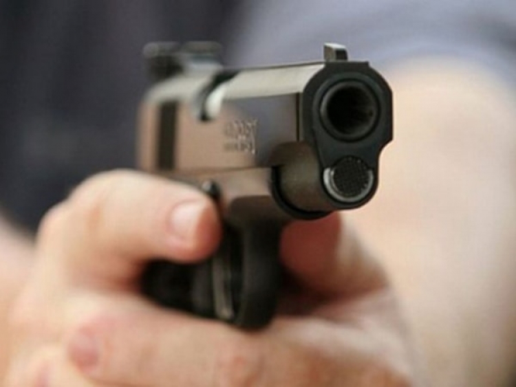 Семиклассник из травматического пистолета ранил своего младшего товарища