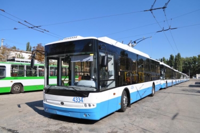 Водители троллейбусов требуют выплатить заработную плату