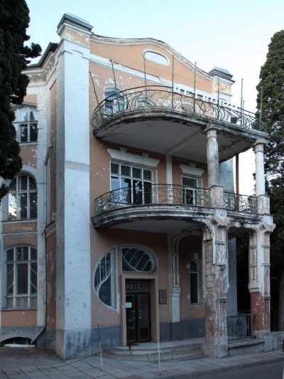 Отель «Метрополь» в Ялте продан за $3 000 000