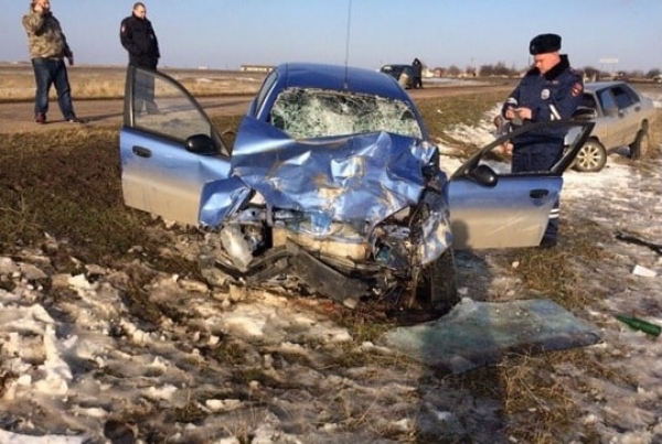 В жутком ДТП в Крыму погибли 3 человека (фото)