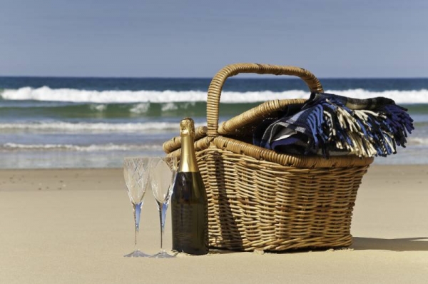 На ялтинской набережной состоялся пикник у моря