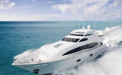 Яхта украинского олигарха арестована в Крыму