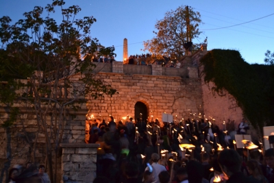 В Керчи состоялось факельное шествие