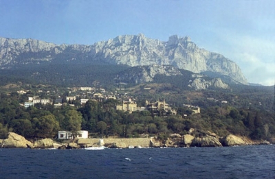 Новый забор растревожил Алупку